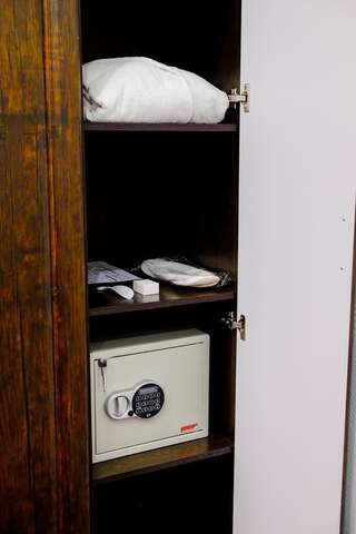 Отель Гостиница «ЖанаОтель» Актау Двухместный номер эконом-класса с 1 кроватью или 2 отдельными кроватями-2